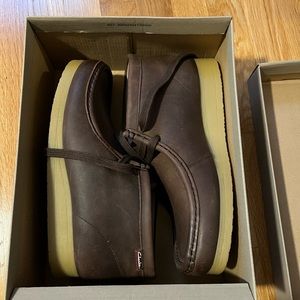 New Clarks Wallabies Stinson Hi size 9.5